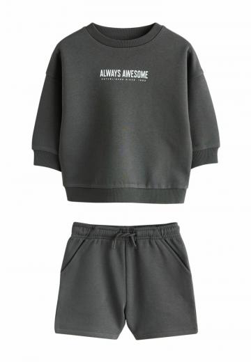 Набор одежды