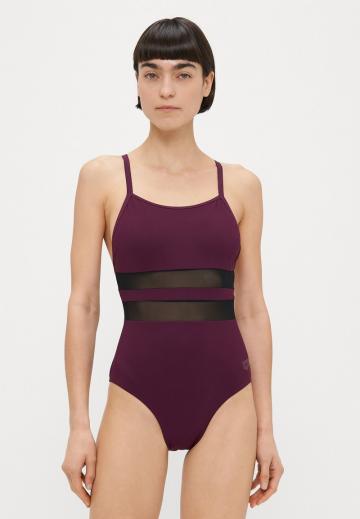 Слитный купальник