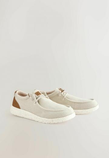 Ботинки на шнуровке