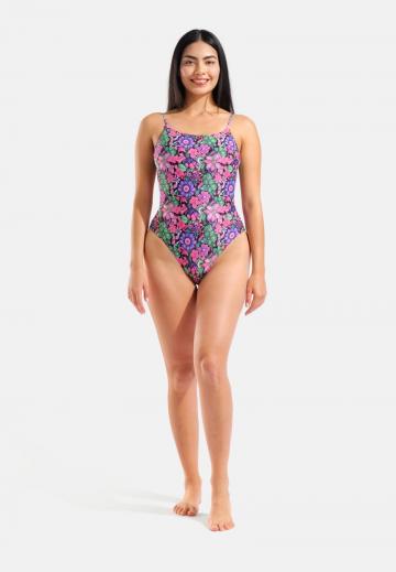 Слитный купальник