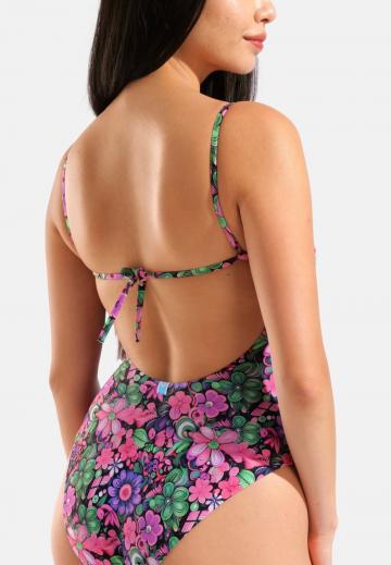 Слитный купальник