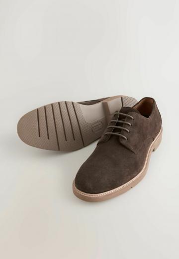 Ботинки на шнуровке