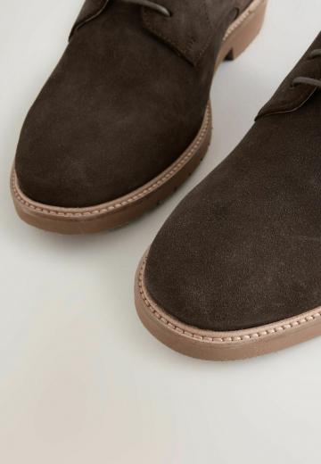 Ботинки на шнуровке