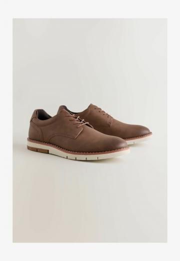 Ботинки на шнуровке