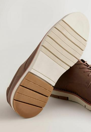 Ботинки на шнуровке