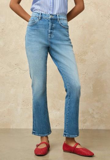 Клешеные брюки