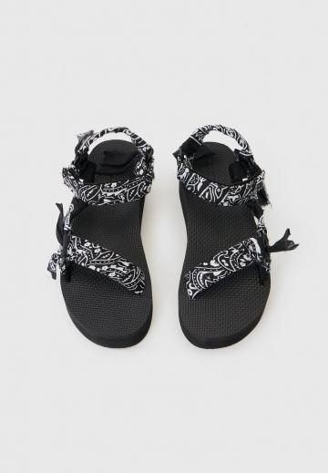 Босоножки на платформе