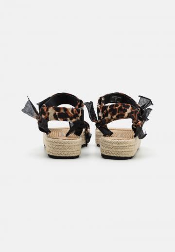 Эспадрильи