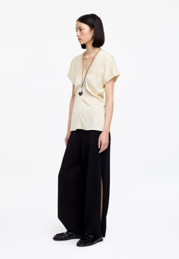 Атласная блузка