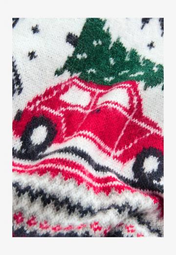 Пуловер в полоску