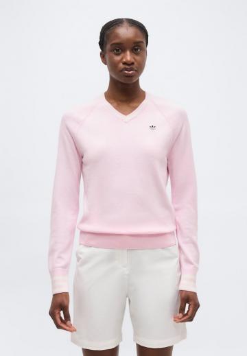 Пуловер с вырезом V