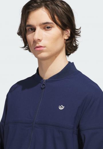 Спортивная куртка