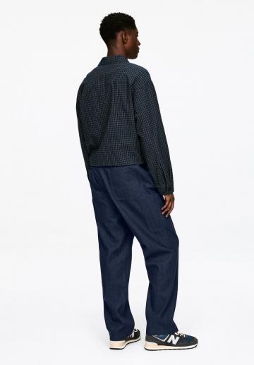 Прямые джинсы