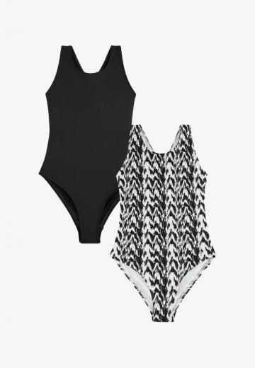 Слитный купальник