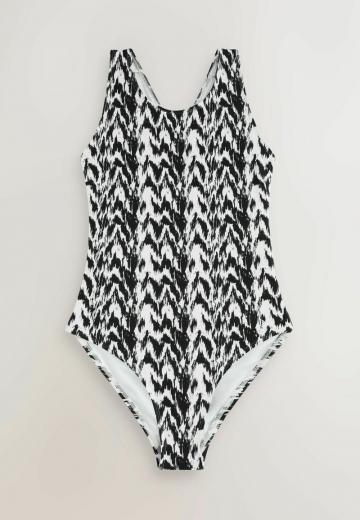 Слитный купальник