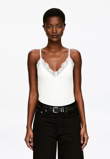 Топ на бретельках