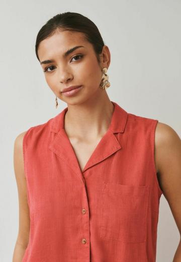 Блузка без рукавов