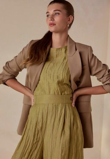 Блузка без рукавов