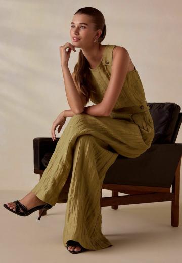 Блузка без рукавов