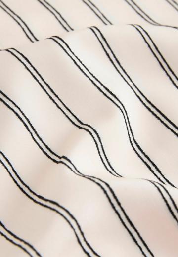 Блузка без рукавов