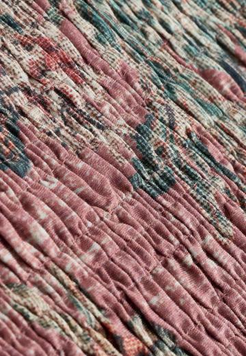 Блузка без рукавов