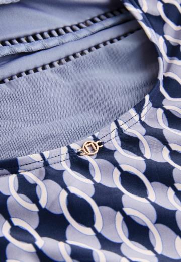 Слитный купальник