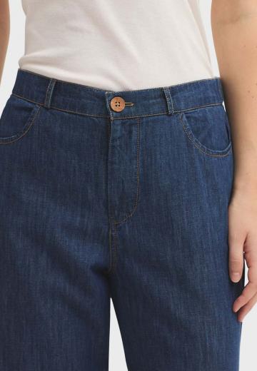 Свободные джинсы