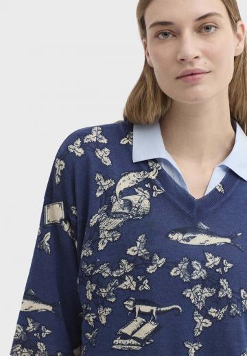 Пуловер с вырезом V