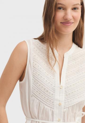 Блузка без рукавов