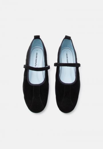 Спортивные балетки