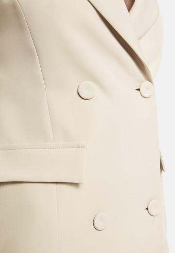 Короткое платье