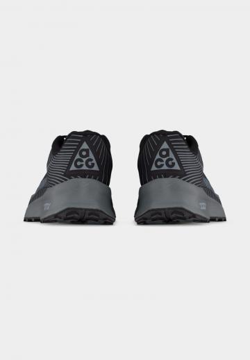 Беговые кроссовки