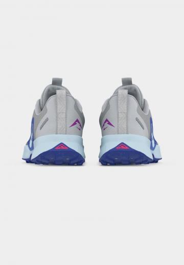 Беговые кроссовки