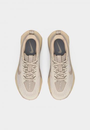 Беговые кроссовки