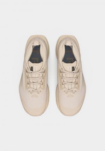 Беговые кроссовки