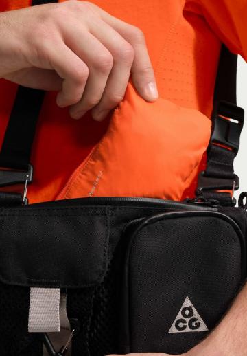 Спортивная куртка