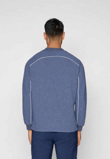 Спортивная кофта