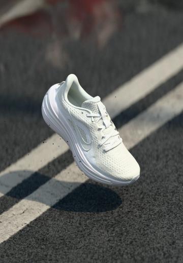 Беговые кроссовки