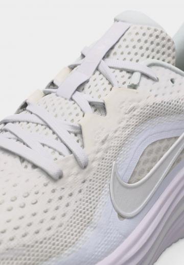 Беговые кроссовки