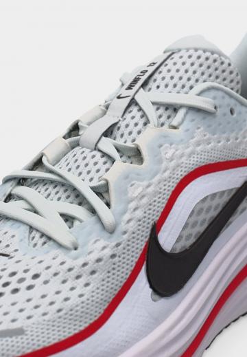 Беговые кроссовки