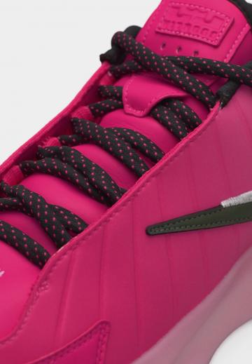 Баскетбольные кроссовки