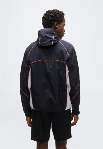 Спортивная куртка