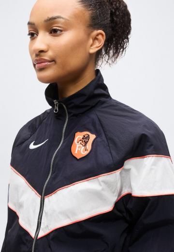 Спортивная куртка