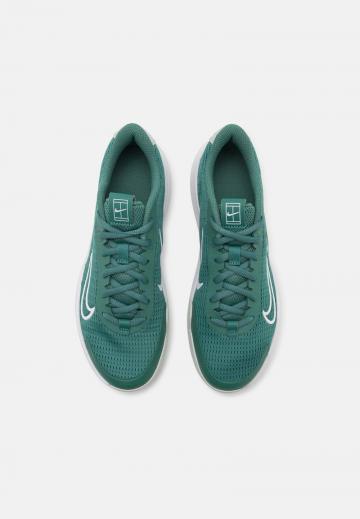 Теннисные кроссовки