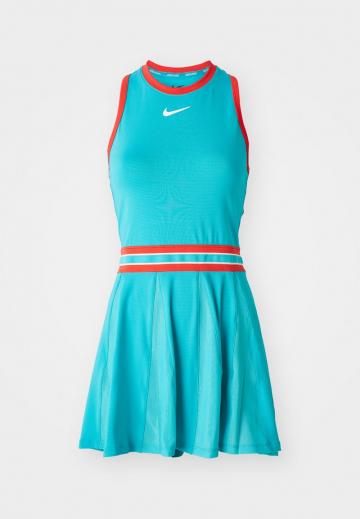 Спортивное платье