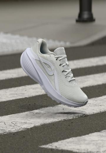 Гандбольные кроссовки