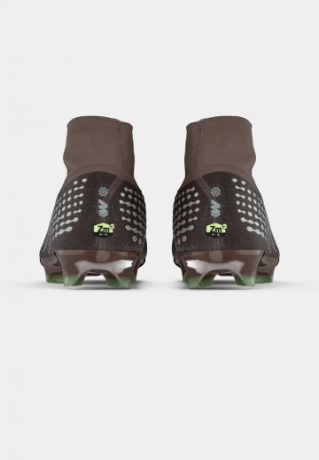 Футбольные бутсы