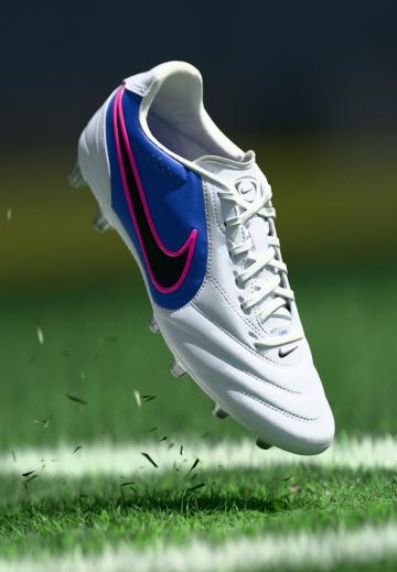 Футбольные бутсы