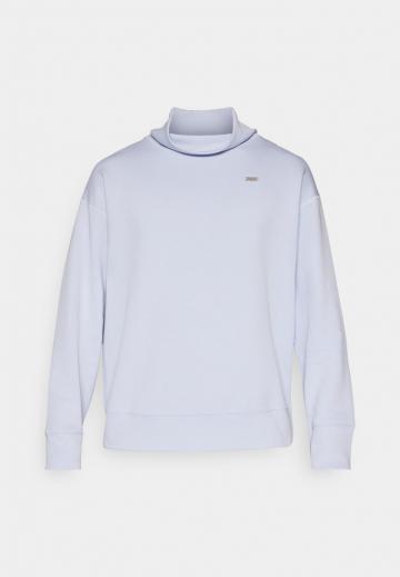 Спортивная кофта