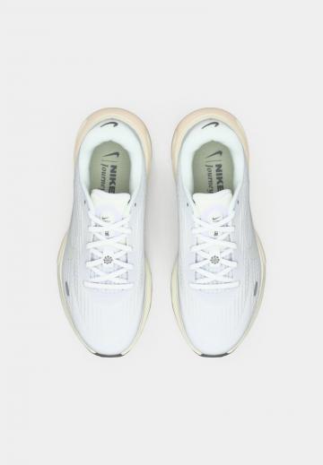 Гандбольные кроссовки